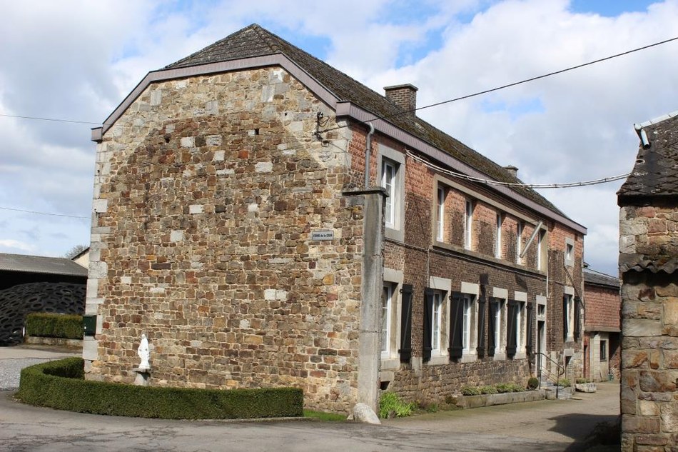 Sart-Bernard - Ferme de la Tour Compressée ©OTA.JPG